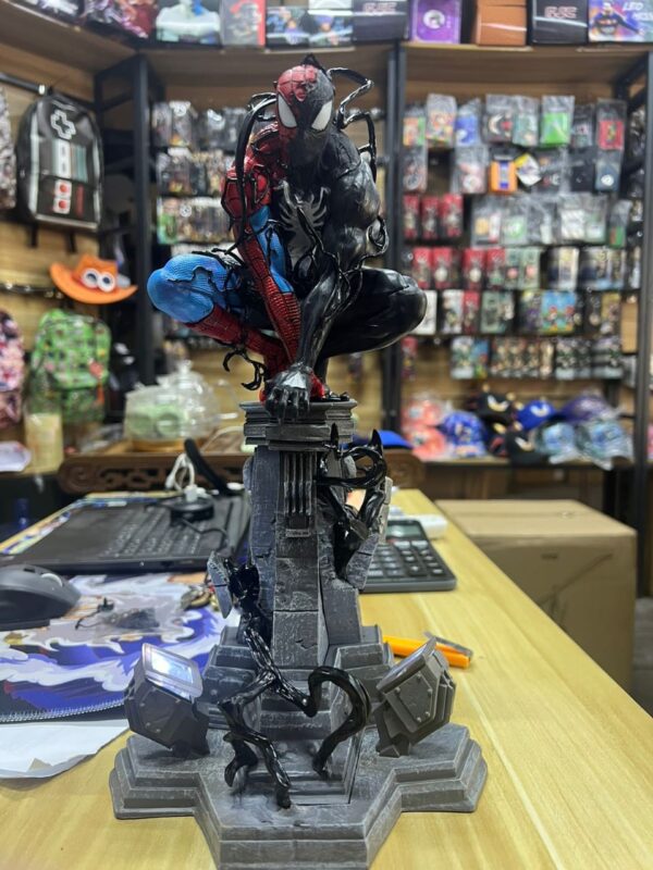 Spider-Man Venom Figure LED 15in Statue PVC Marvel Model Collectables